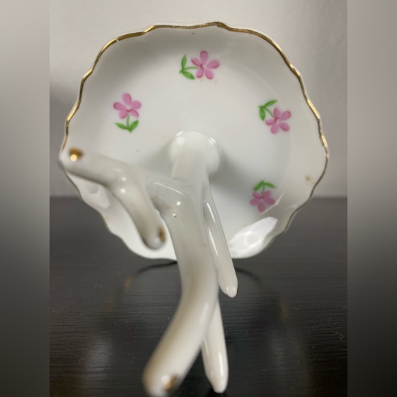Vintage Irice Porcelain Ring Holder White with Pink Flower Design Made In Japan. - Picture 3 of 5